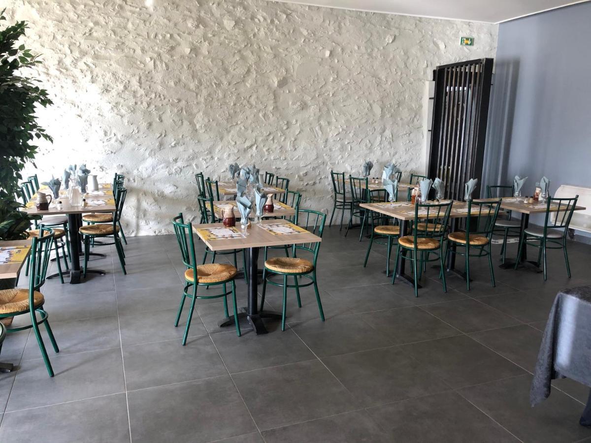 Отель Le Relais D'Etagnac Экстерьер фото